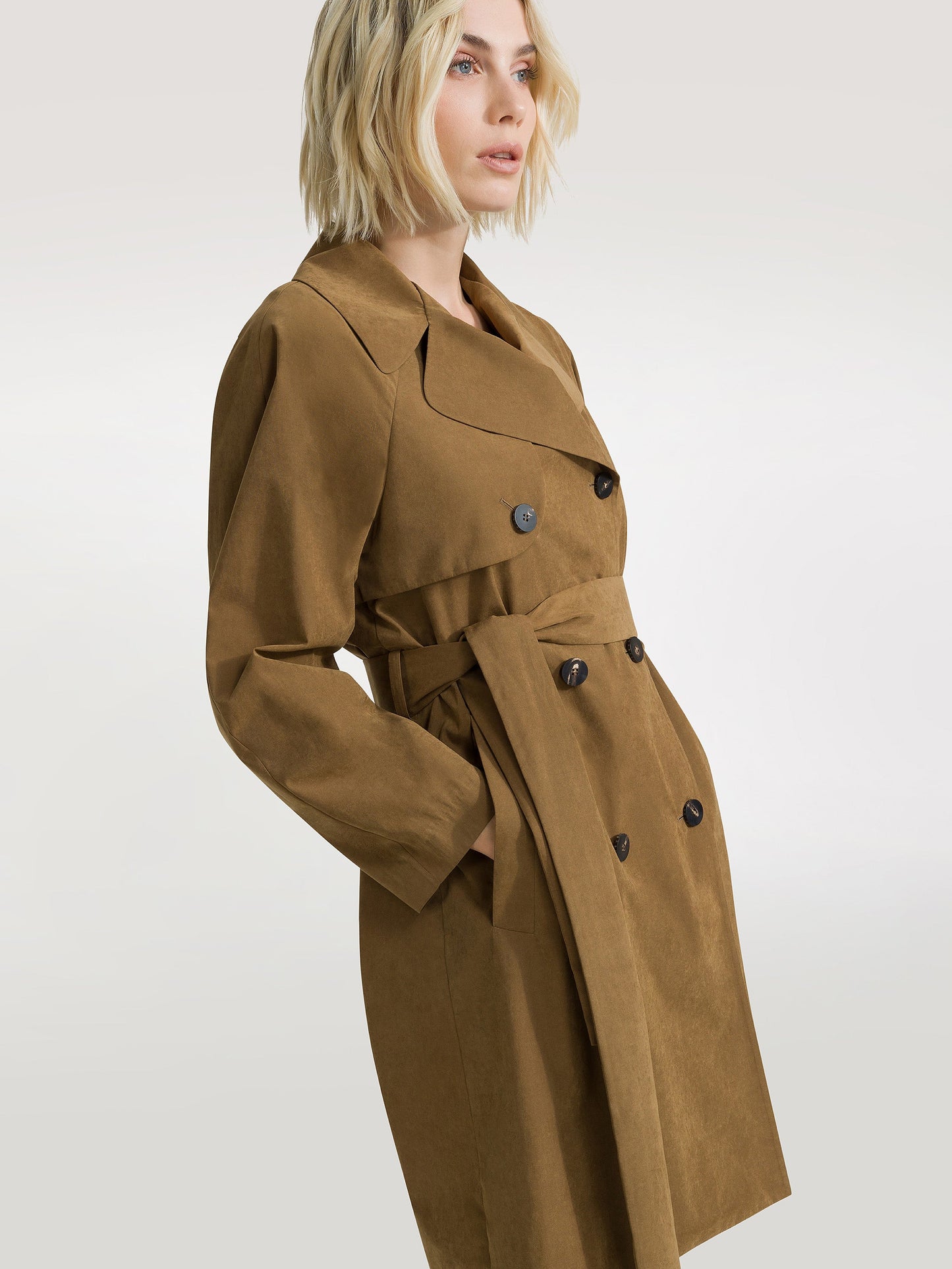 New Walk Trench Over Wom Jkt