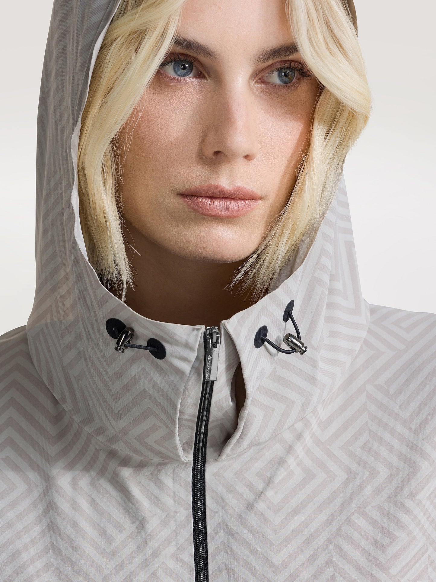 Razzle Dazzle Parka Over Wom Jkt