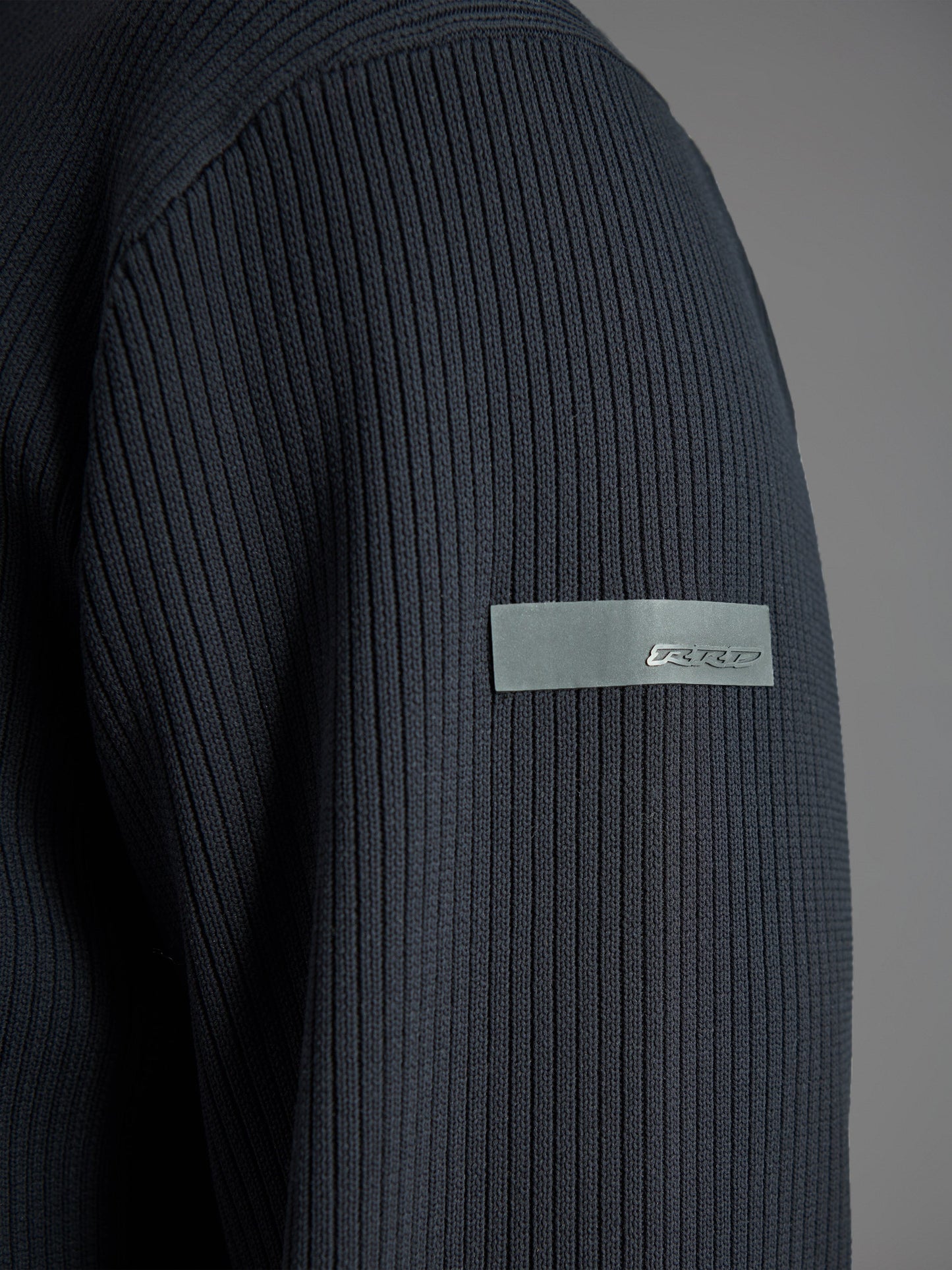 Amos Lupin Round Knit