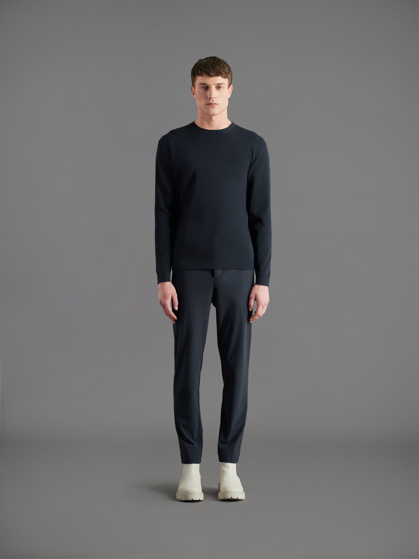 Amos Lupin Round Knit