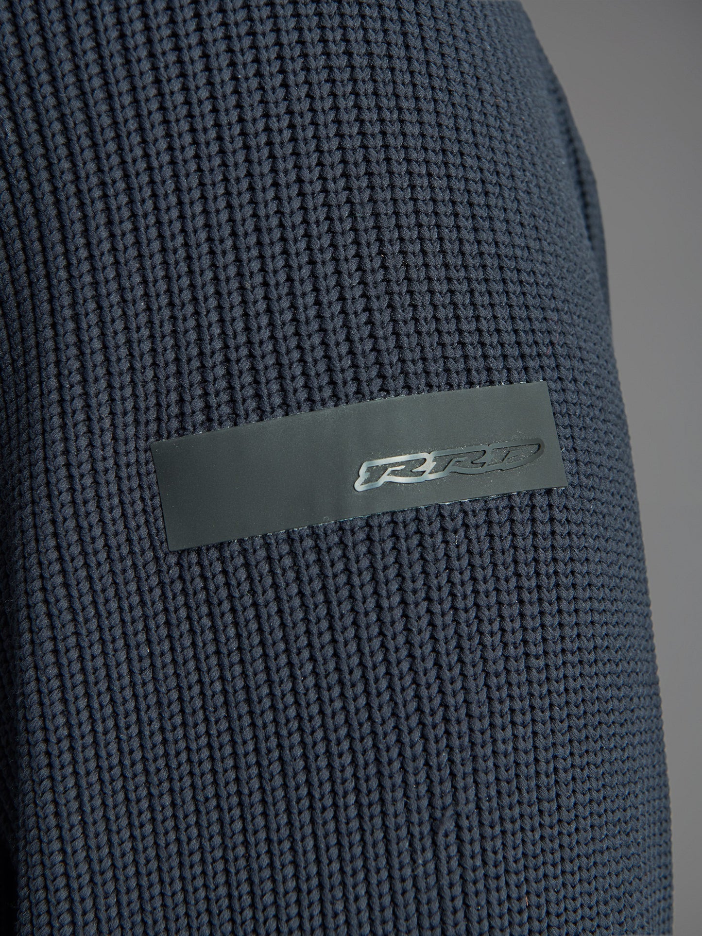 Amos Perla Round Knit