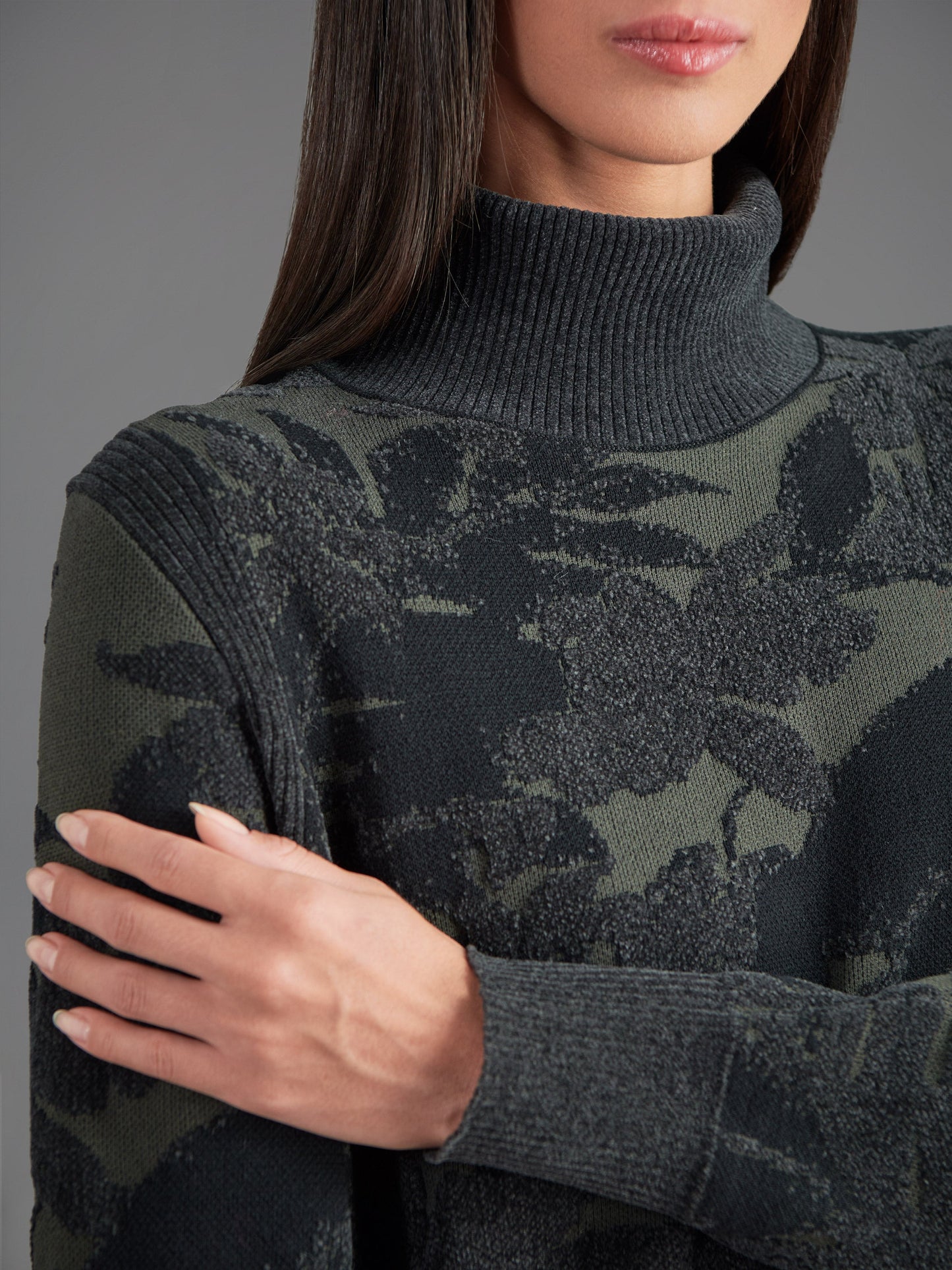 Velvet Dama Turtleneck Wom Knit