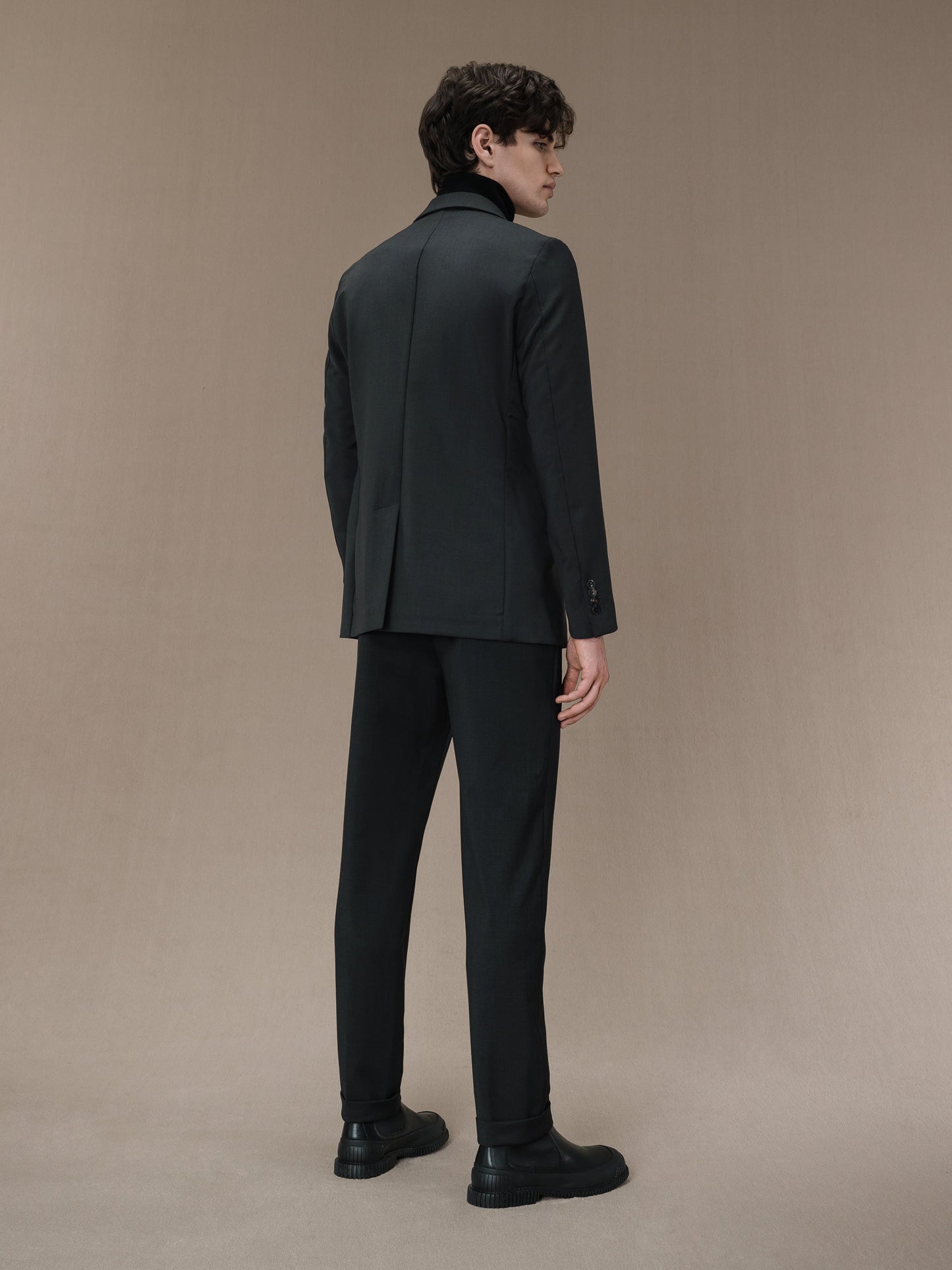 Terzilio Suit