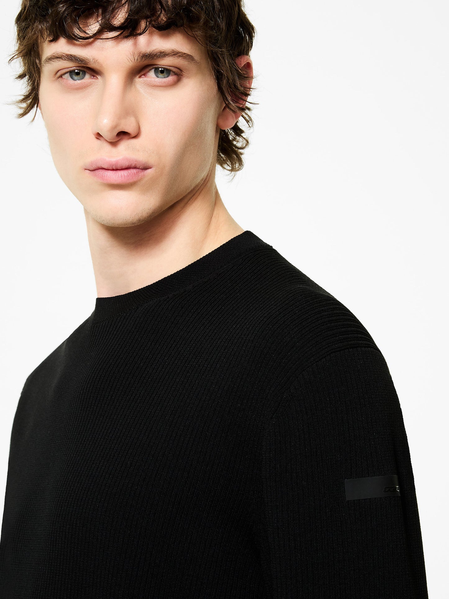 Amos  Perlupin Round Knit