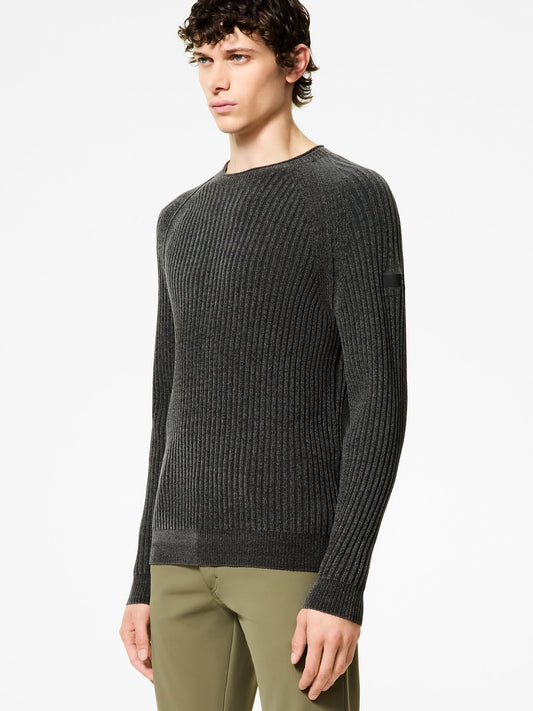 Velvet Rave Round Knit