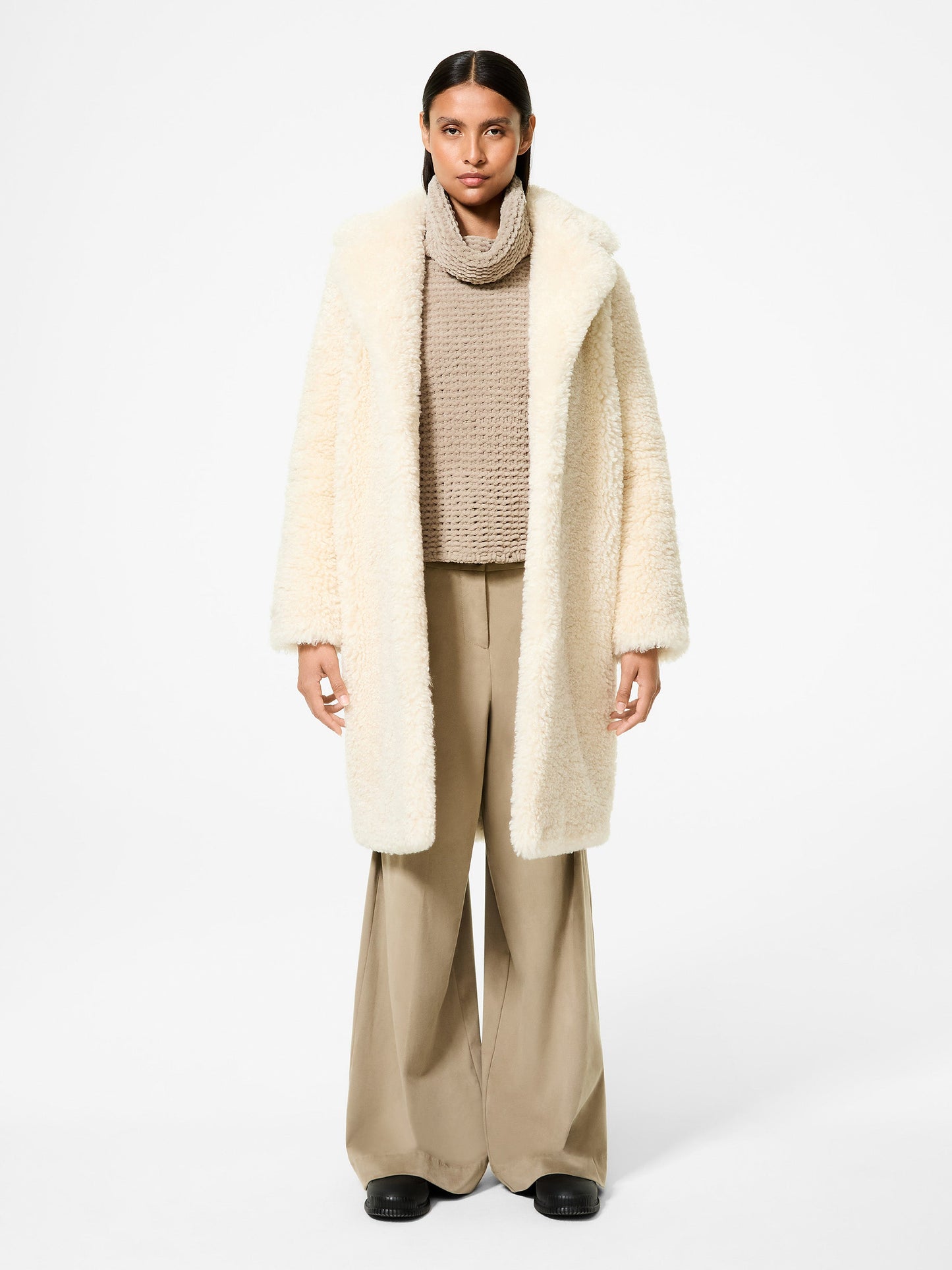 Lamb Coat Wom Jkt